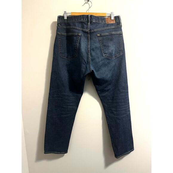 Gap Dark Wash Men's Denim Athletic Cut Straight Leg Jeans Size 34×30 - Picture 3 of 8